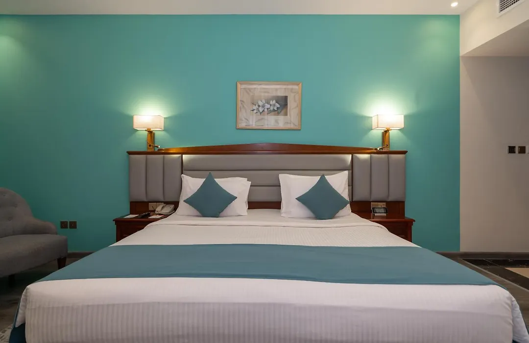 Howard Johnson Bur Dubai-1